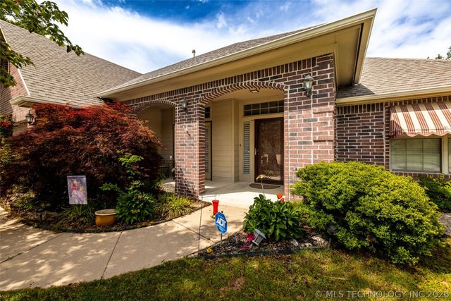 6304 E Galveston Street, Broken Arrow, OK 74014