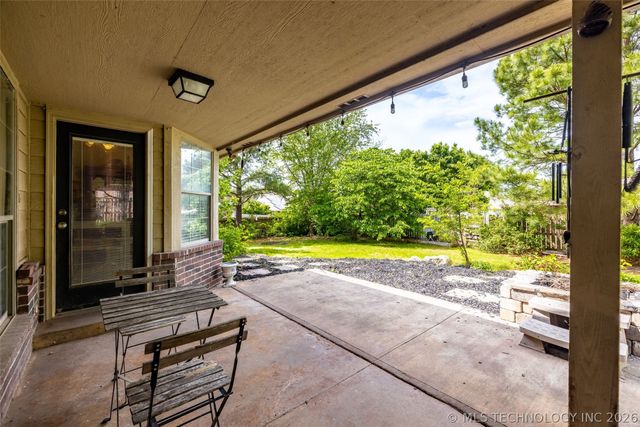 6304 E Galveston Street, Broken Arrow, OK 74014