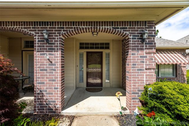 6304 E Galveston Street, Broken Arrow, OK 74014