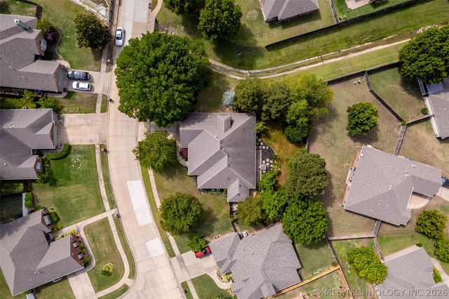 6304 E Galveston Street, Broken Arrow, OK 74014