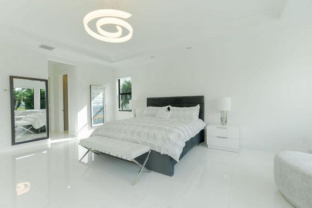 6950 NW 27th Avenue, Boca Raton, FL 33496