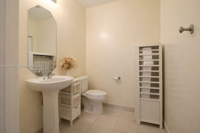 140 S Dixie Hwy 1019, Hollywood, FL 33020