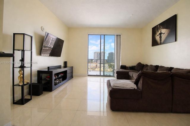 140 S Dixie Hwy 1019, Hollywood, FL 33020
