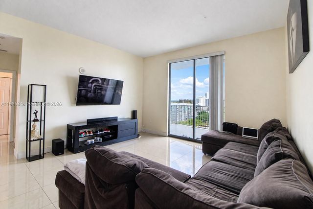 140 S Dixie Hwy 1019, Hollywood, FL 33020