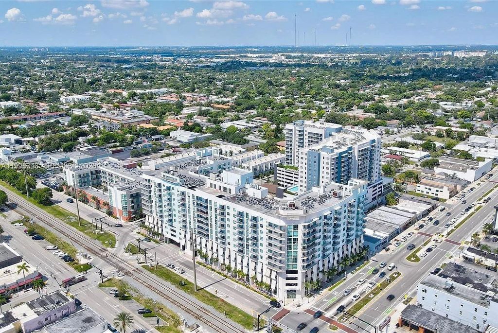 140 S Dixie Hwy 1019, Hollywood, FL 33020