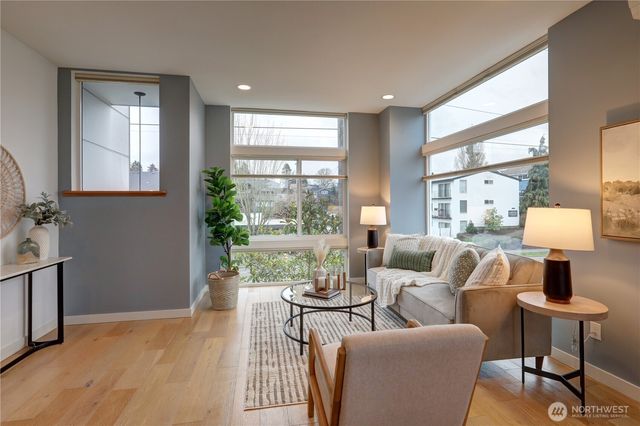 3931 California Avenue SW, Seattle, WA 94116