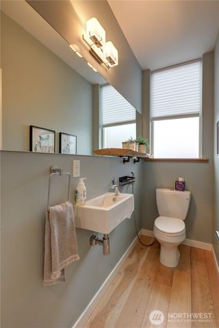 3931 California Avenue SW, Seattle, WA 94116