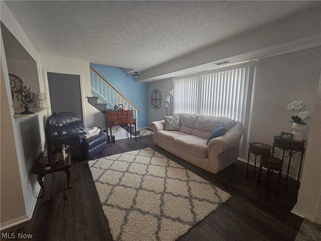 3023 Ivy Hill Circle D, Cortland, OH 44410