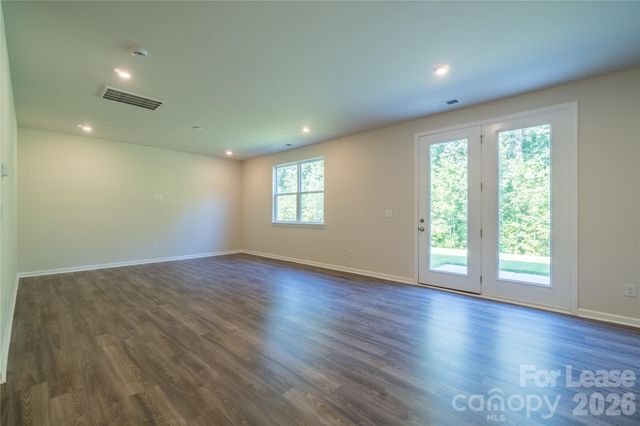 3324 Bluff Hill Lane, Charlotte, NC 28215