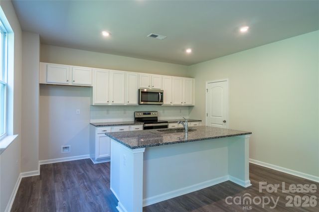 3324 Bluff Hill Lane, Charlotte, NC 28215