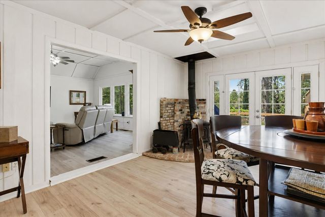 10096 Elder Dr, Grass Valley, CA 95949