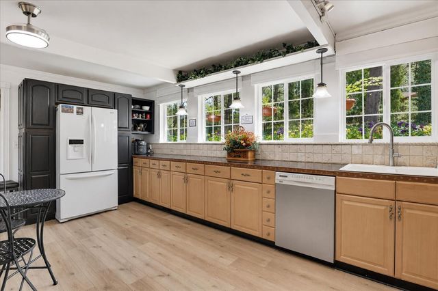 10096 Elder Dr, Grass Valley, CA 95949