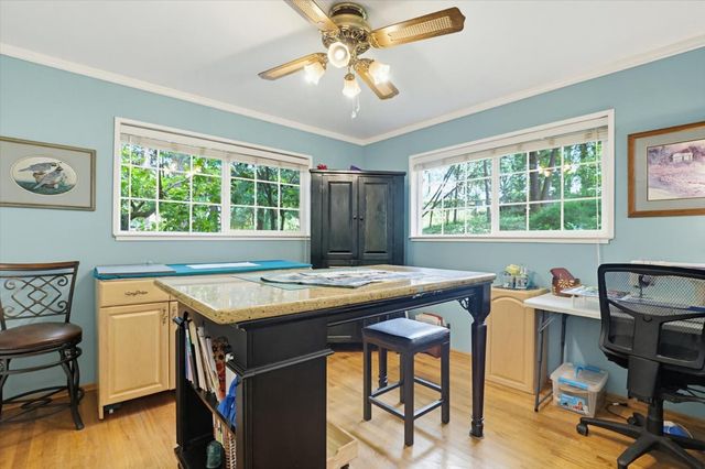 10096 Elder Dr, Grass Valley, CA 95949
