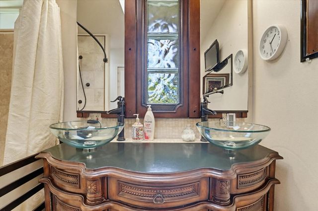 10096 Elder Dr, Grass Valley, CA 95949