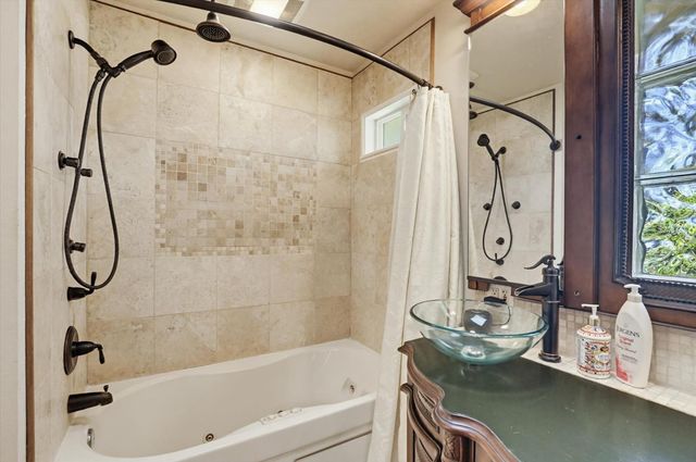 10096 Elder Dr, Grass Valley, CA 95949