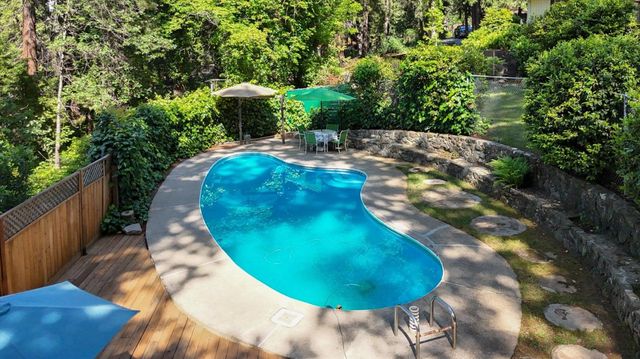 10096 Elder Dr, Grass Valley, CA 95949