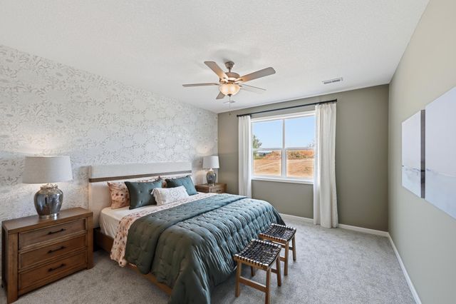 1771 Squirrel Way, New Richmond, WI 54017