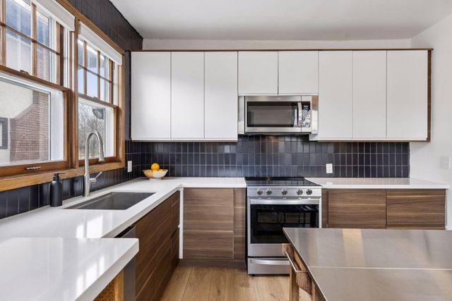 491 Cretin Avenue S, Saint Paul, MN 55116