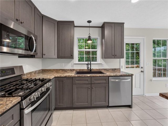7015 Bannister Park Lane, Cumming, GA 30028
