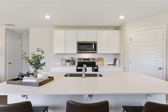 3305 PARTINGTON BOULEVARD, Davenport, FL 33837