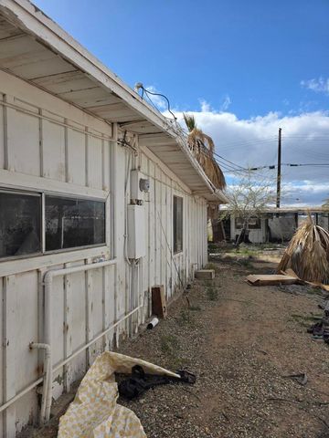 9565 Aisle Of Palms, Bombay Beach, CA 92257