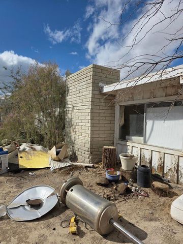 9565 Aisle Of Palms, Bombay Beach, CA 92257