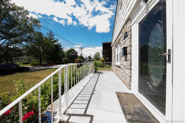 58 Weberfield Avenue, Freeport, NY 11520