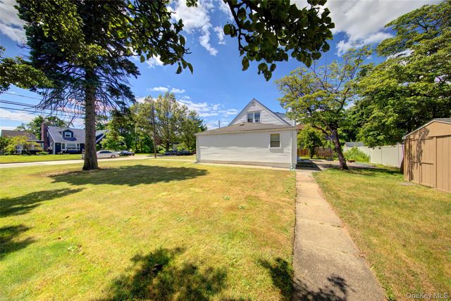 58 Weberfield Avenue, Freeport, NY 11520
