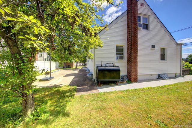 58 Weberfield Avenue, Freeport, NY 11520