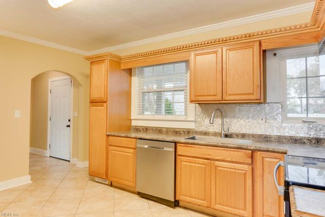 507 Bellwood RD, Newport News, VA 23601