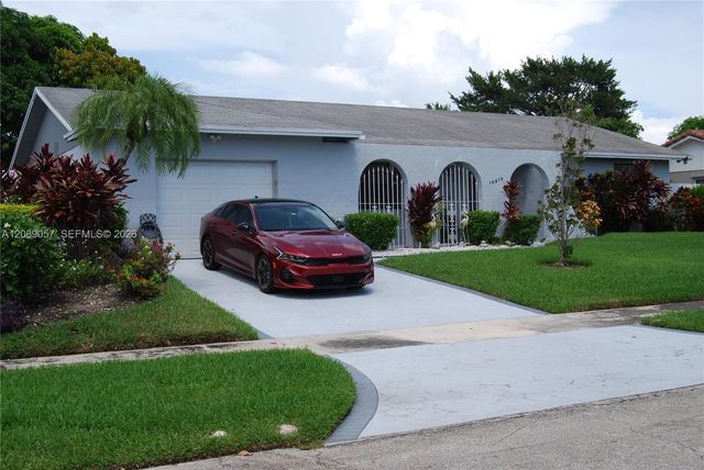 10815 SW 165th Terrace, Miami, FL 33157