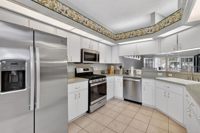 4712 ST ANDREWS ARCADE, Leesburg, FL 34748