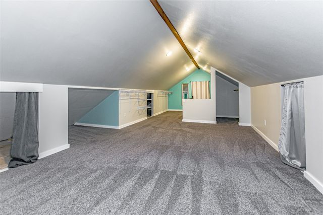 214 Main Street, Center Point, IA 52213