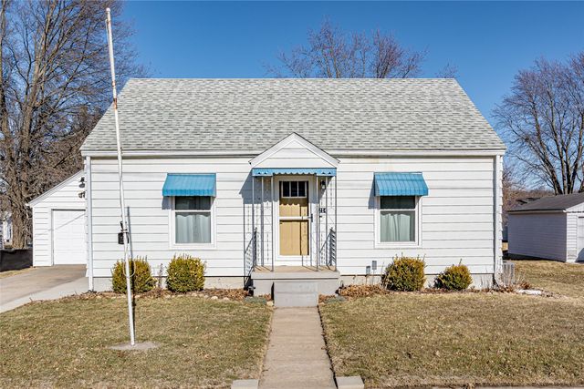 214 Main Street, Center Point, IA 52213