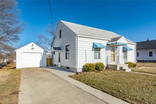 214 Main Street, Center Point, IA 52213