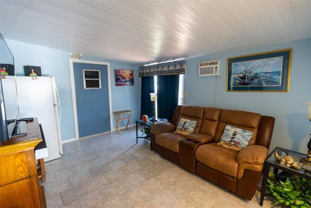 6703 CANTERBURY DRIVE NE, Winter Haven, FL 33881