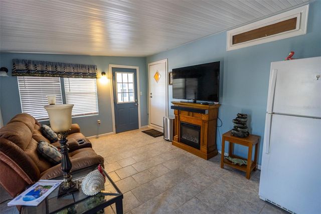 6703 CANTERBURY DRIVE NE, Winter Haven, FL 33881