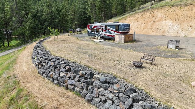 5426C Peggy Way, Deer Park, WA 99006