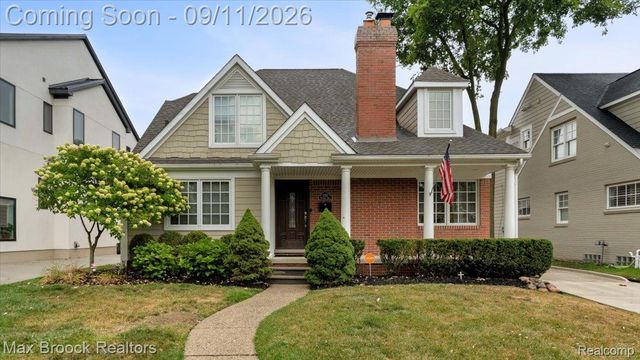 2253 Pembroke Road, Birmingham, MI 48009