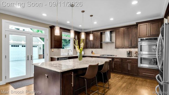 2253 Pembroke Road, Birmingham, MI 48009