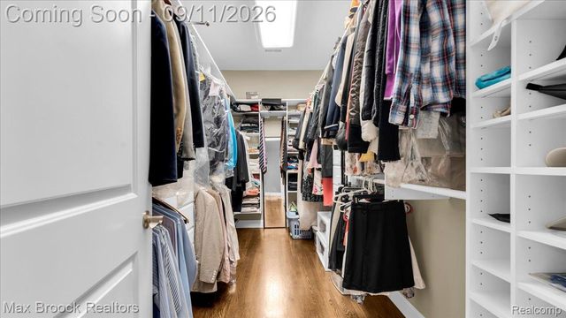 2253 Pembroke Road, Birmingham, MI 48009