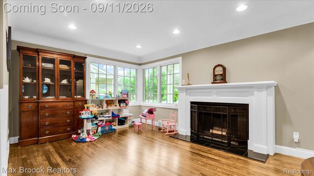 2253 Pembroke Road, Birmingham, MI 48009