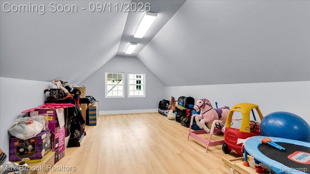 2253 Pembroke Road, Birmingham, MI 48009