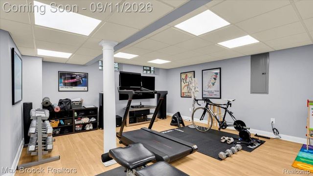 2253 Pembroke Road, Birmingham, MI 48009