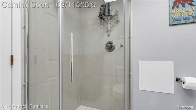 2253 Pembroke Road, Birmingham, MI 48009