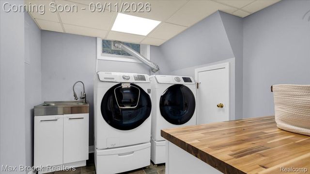 2253 Pembroke Road, Birmingham, MI 48009
