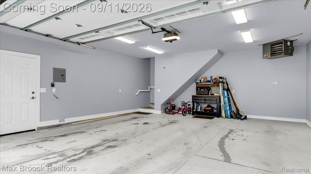 2253 Pembroke Road, Birmingham, MI 48009