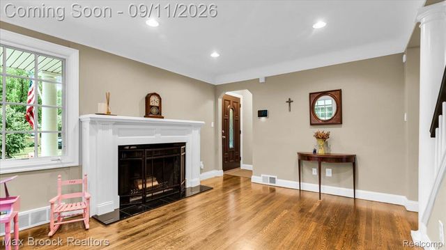 2253 Pembroke Road, Birmingham, MI 48009
