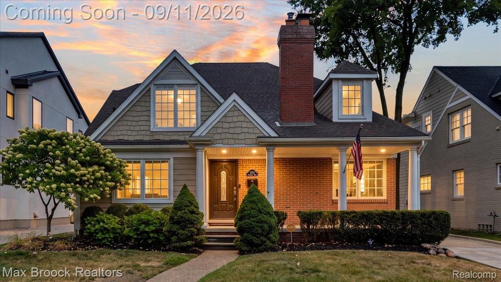 2253 Pembroke Road, Birmingham, MI 48009