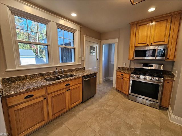 1812 Canton AVE, Norfolk, VA 23523